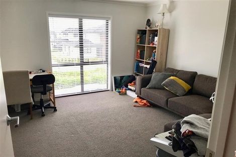 Photo of property in 17 Somerby Mews, Silverstream, Upper Hutt, 5019