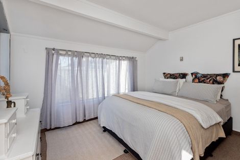 Photo of property in 2/249 Taradale Road, Pirimai, Napier, 4112