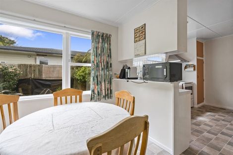 Photo of property in 19 Camellia Terrace, Maungaraki, Lower Hutt, 5010