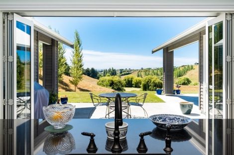 Photo of property in Riverton, 175 Lane Road, Havelock North, 4130