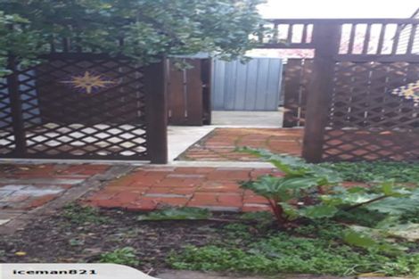 Photo of property in 22 Nikau Street, Takaro, Palmerston North, 4410