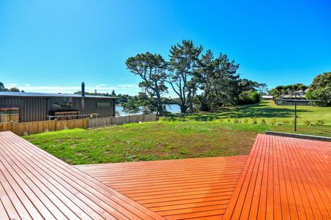 Photo of property in 30 Harbour Crest Drive, Waiuku, 2123