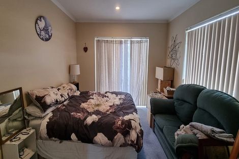 Photo of property in 165 Pine Valley Road, Dairy Flat, Silverdale, 0992