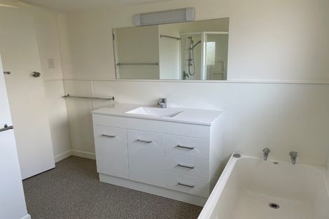 Photo of property in 1/18 Ocean View Road, Milford, Auckland, 0620