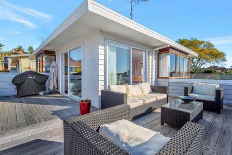 Photo of property in 20a Seaview Road, Otumoetai, Tauranga, 3110