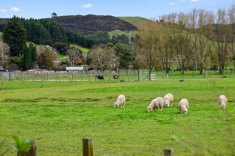 Photo of property in 36 Barnard Road, Fairy Springs, Rotorua, 3015