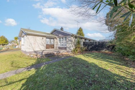 Photo of property in 17 Te Iwiheke Place, Turangi, 3334