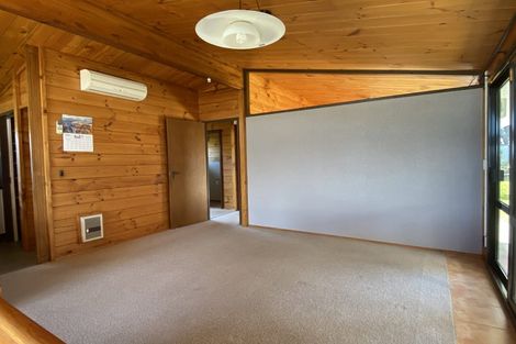 Photo of property in 4 Johnston Place, Welcome Bay, Tauranga, 3112