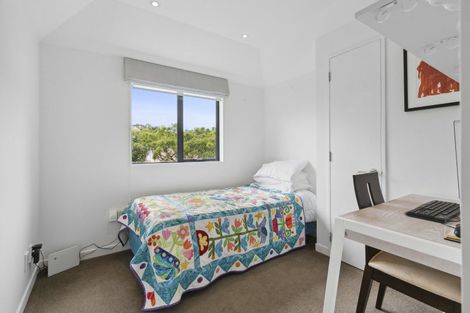 Photo of property in 42b Glamis Avenue, Strathmore Park, Wellington, 6022