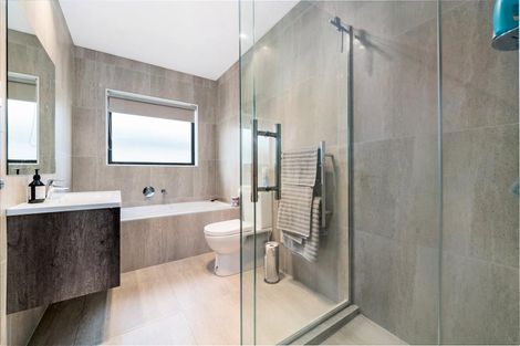 Photo of property in 112 Parkview Drive, Gulf Harbour, Whangaparaoa, 0930