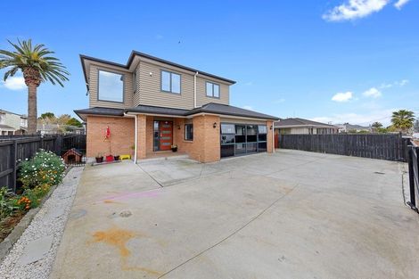 Photo of property in 102 Carruth Road, Papatoetoe, Auckland, 2025