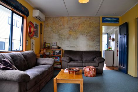 Photo of property in 15 Seaview Road, Waihi Beach, 3611