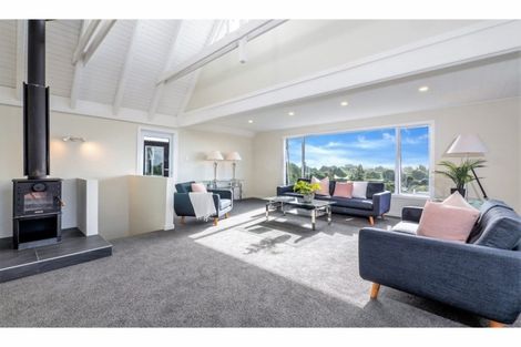 Photo of property in 363 Centaurus Road, Hillsborough, Christchurch, 8022