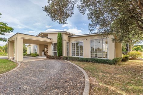 Photo of property in 15 Tarahunga Road, Levin, 5571