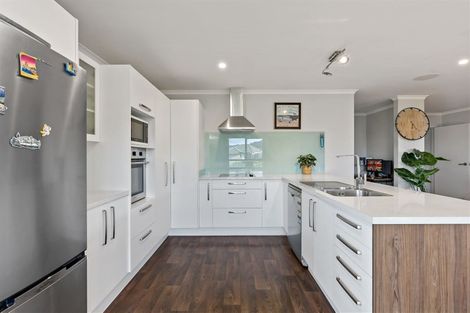 Photo of property in 66 Helenslee Road, Pokeno, 2402