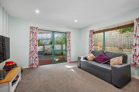 Photo of property in 5 Castaway Place, Gulf Harbour, Whangaparaoa, 0930