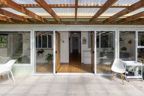 Photo of property in 11 Tiromoana Road, Raumati South, Paraparaumu, 5032