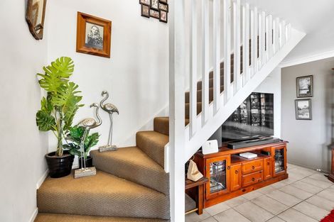 Photo of property in 27 Windsor Drive, Tairua, 3508