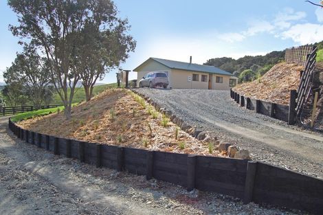 Photo of property in 598a Oneriri Road, Kaiwaka, 0573