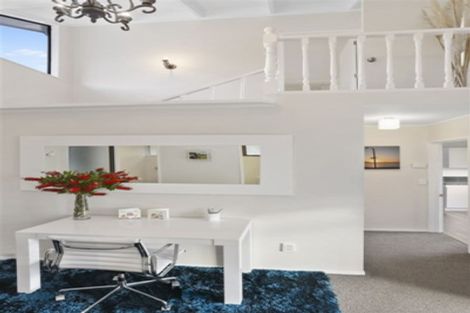 Photo of property in 1/44 Rewarewa Road, Te Atatu Peninsula, Auckland, 0610