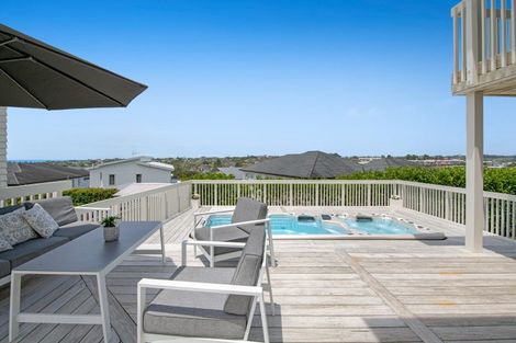 Photo of property in 27 Pioneer Rise, Silverdale, 0932