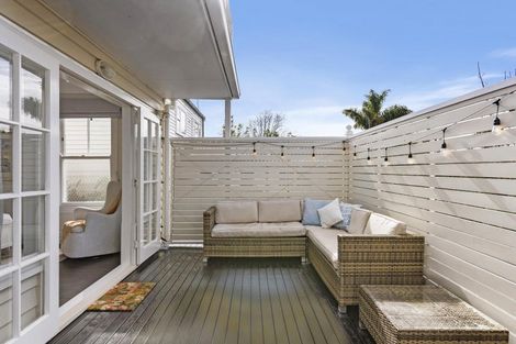 Photo of property in 43 Saint Georges Bay Road, Parnell, Auckland, 1052