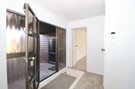 Photo of property in 8 Raddock Place, Farm Cove, Auckland, 2012