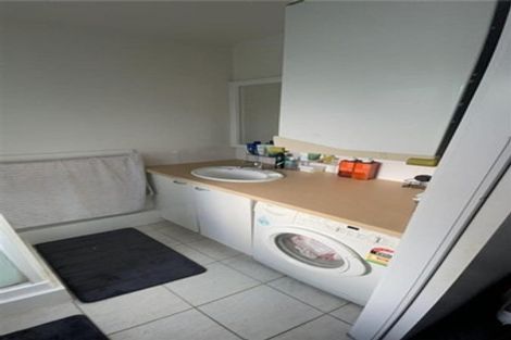 Photo of property in 1/4 Wynyard Road, Mount Eden, Auckland, 1024