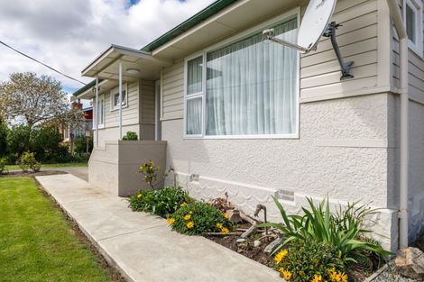 Photo of property in 15 Edward Street, Waimate, 7924