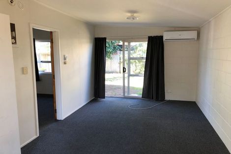 Photo of property in 2/21a Landscape Road, Papatoetoe, Auckland, 2025