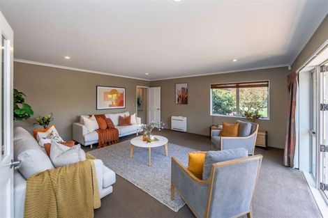 Photo of property in 8 Springside Place, Redwood, Christchurch, 8051