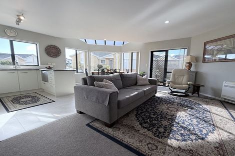 Photo of property in 9/169 Sturges Road, Henderson, Auckland, 0612