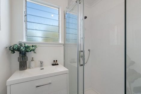 Photo of property in 27 Cologne Street, Martinborough, 5711