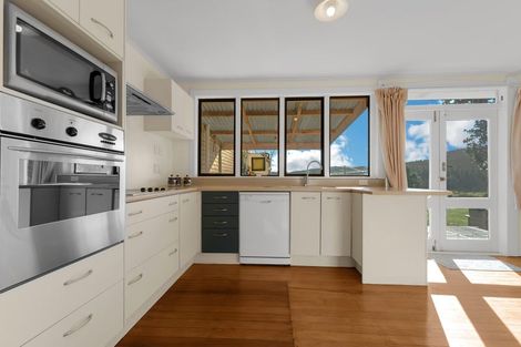 Photo of property in 3001a State Highway 2, Waitakaruru, Ngatea, 2471