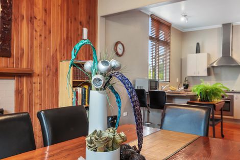 Photo of property in 46 Thames Road, Paeroa, 3600