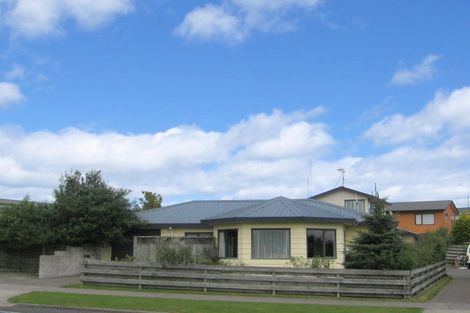 Photo of property in 2/29 Kiddle Drive, Hilltop, Taupo, 3330