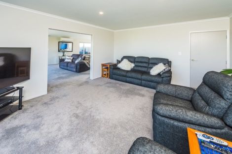 Photo of property in 37 Magnolia Drive, Westown, New Plymouth, 4310