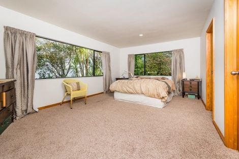 Photo of property in 52a Heathcote Road, Castor Bay, Auckland, 0620