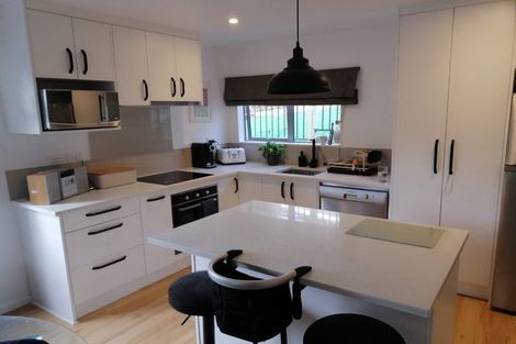 Photo of property in 20a Malmo Place, Massey, Auckland, 0614