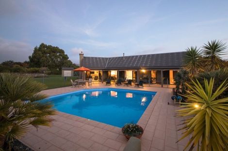 Photo of property in 170 Tutaki Road, Kelvin Grove, Palmerston North, 4470