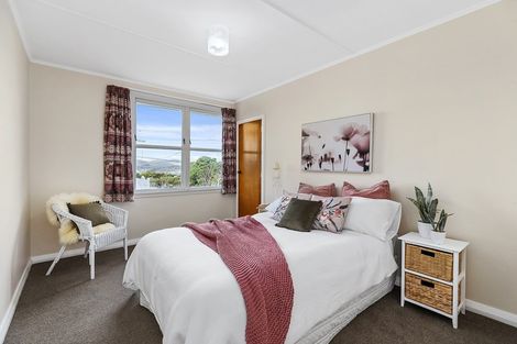 Photo of property in 2 Rakihau Place, Titahi Bay, Porirua, 5022