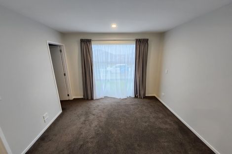 Photo of property in 9a Pakaraka Drive, Papakura, 2110
