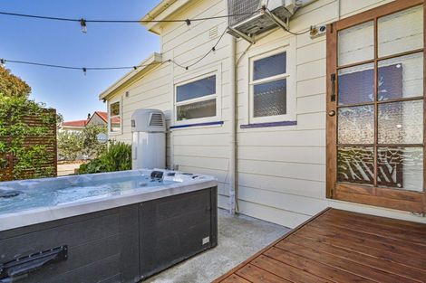 Photo of property in 2/918 Nelson Street North, Mahora, Hastings, 4120