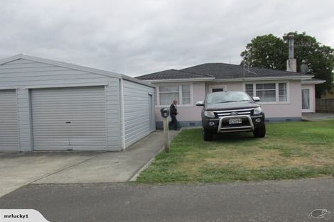Photo of property in 5 Ascot Street, Hokowhitu, Palmerston North, 4410