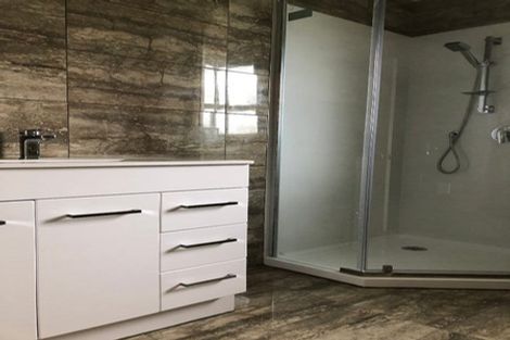 Photo of property in 62b Birkdale Road, Birkdale, Auckland, 0626