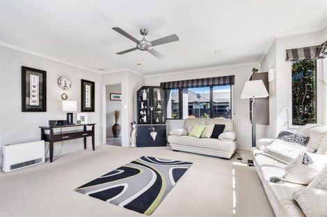 Photo of property in 53 Matene Place, Papamoa Beach, Papamoa, 3118