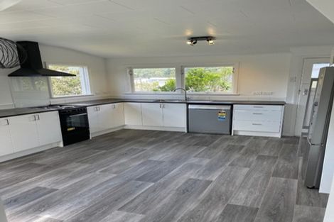 Photo of property in 37 Bird Grove, Stokes Valley, Lower Hutt, 5019