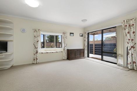 Photo of property in 486 Devonport Road, Tauranga South, Tauranga, 3112