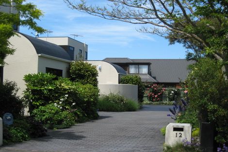 Photo of property in 1/12 Claverley Garden Avonhead Christchurch City