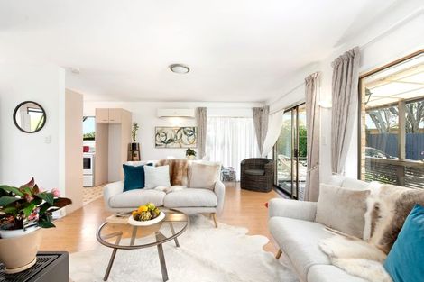 Photo of property in 1/2 Tristram Avenue, Forrest Hill, Auckland, 0620